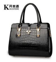 Load image into Gallery viewer, 100% Genuine leather Women handbags 2019 new light leather bag female crocodile high-grade shoulder bags of western style bag